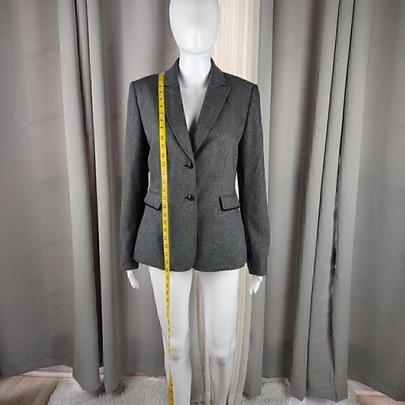 Tahari Arthur S. Levine Gray Stitch Design 2 Button Blazer, Jacket Size 6 - Picture 5 of 10